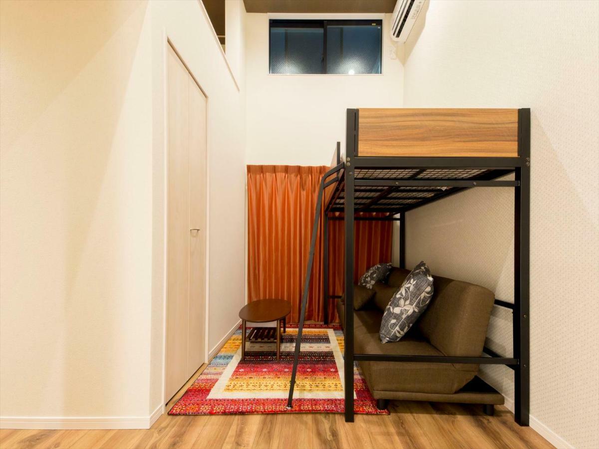 Ferienwohnung Trip Pod Chiyo B Hakata  Exterior foto